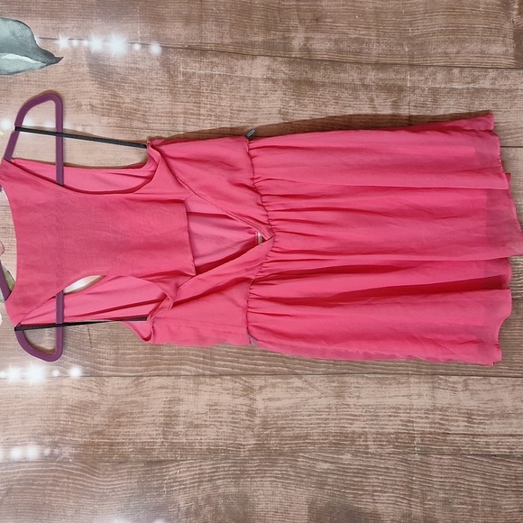 CITY TRIANGLES PINK DRESS SIZE LARGE - Picture 2 of 6